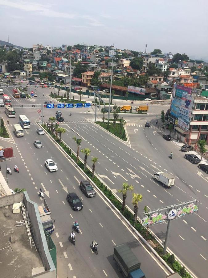 Dayth Hotel Ha Long Esterno foto
