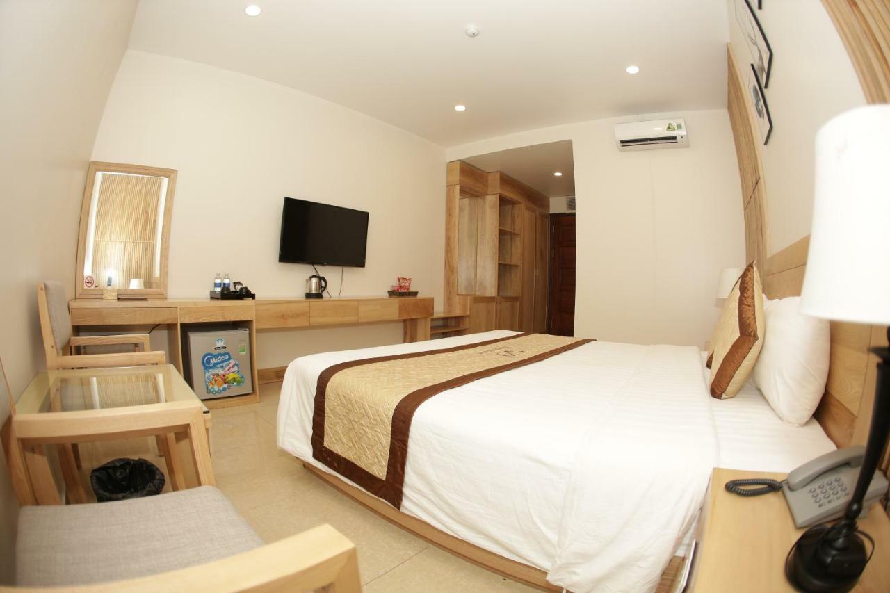 Dayth Hotel Ha Long Esterno foto