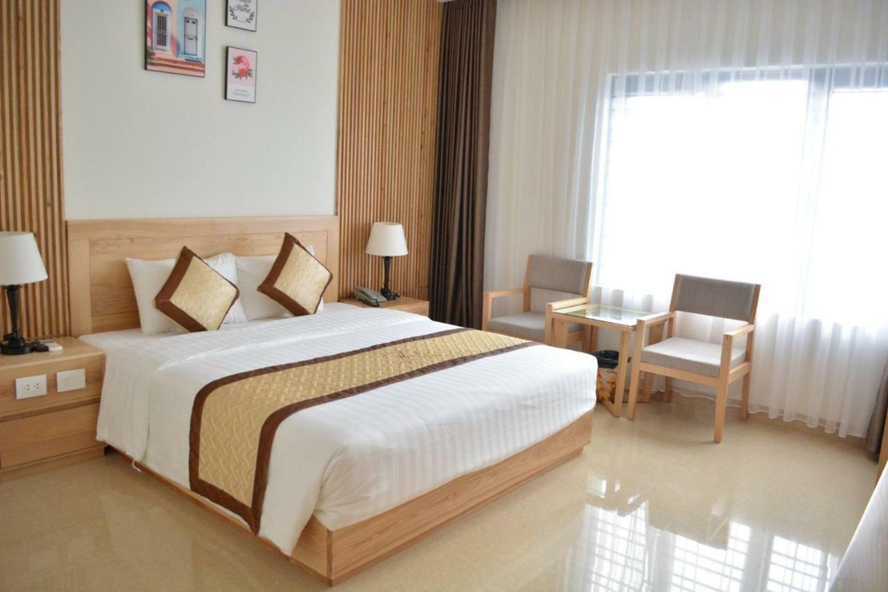 Dayth Hotel Ha Long Esterno foto