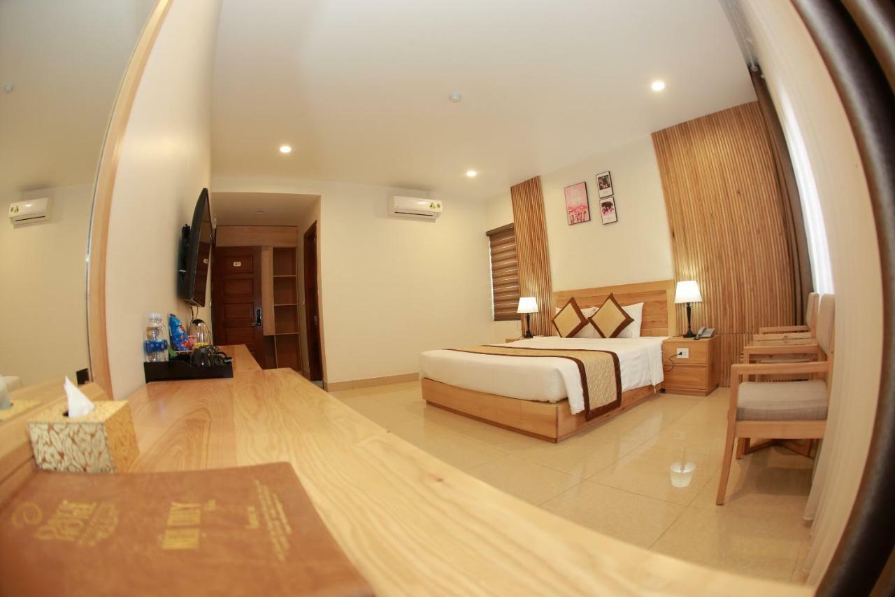 Dayth Hotel Ha Long Esterno foto